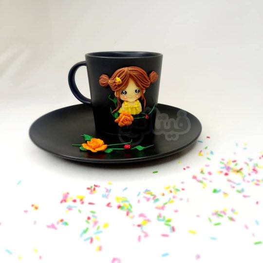 کار روی ماگ